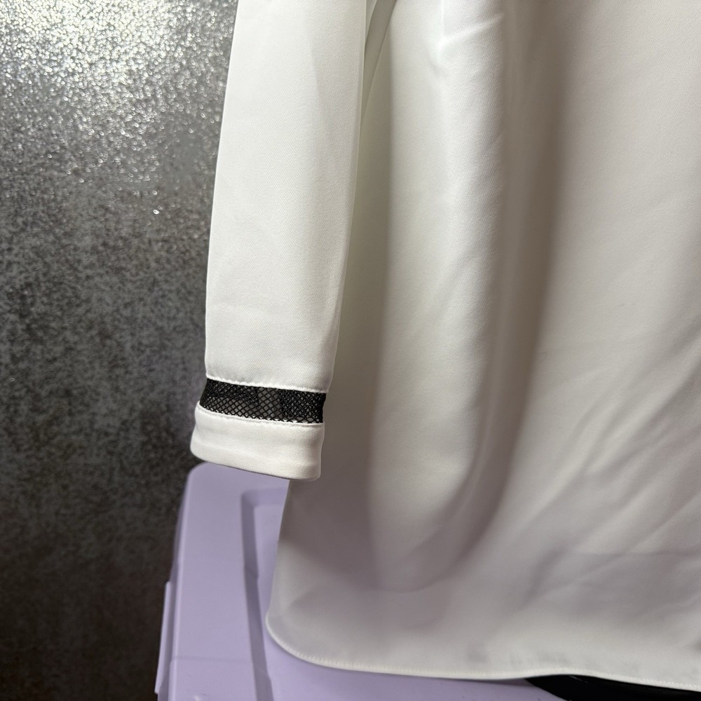 Calvin Klein Size Medium V-Neck Blouse Mesh Trim Gold Buttons Business Casual - Picture 8 of 8